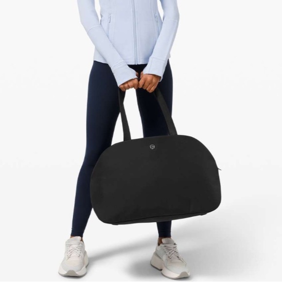 lululemon athletica Handbags - Lululemon Go Getter Bag 2.0 *25L Black